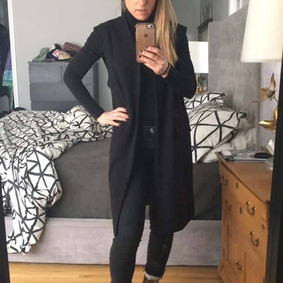 Liz Claiborne Jackets & Blazers - NWOT Liz Claiborne Black Long Vest